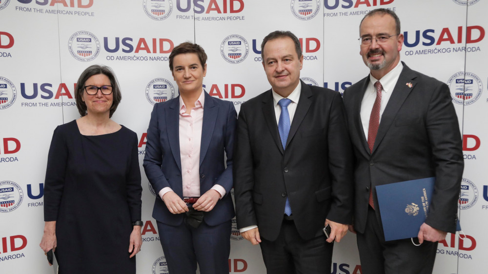 Izložbom Zajedno stvaramo USAID svečano obeležio 20 godina partnerstva sa Srbijom